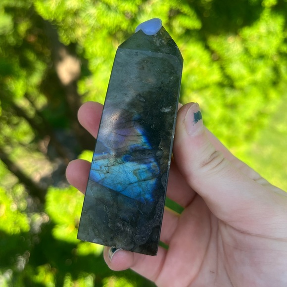 Labradorite Crystal Tower - Picture 6 of 6